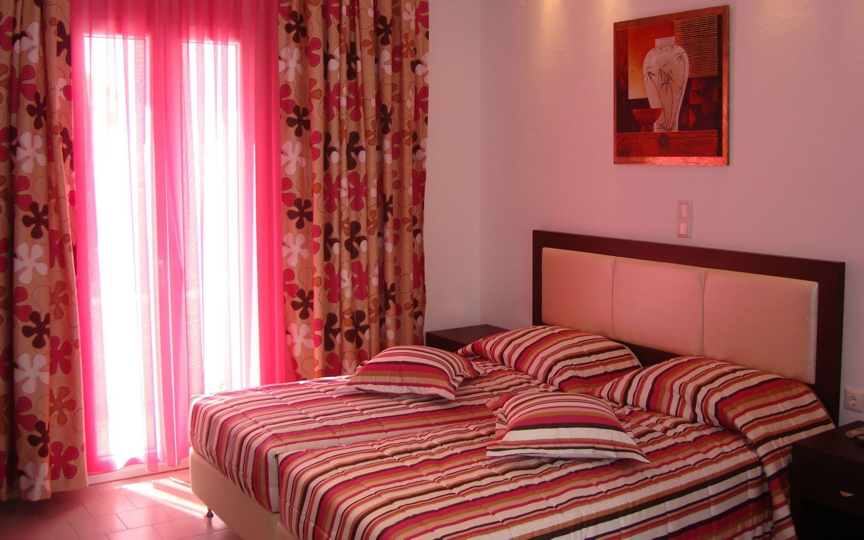 Elena Studios & Suites Орнос Экстерьер фото