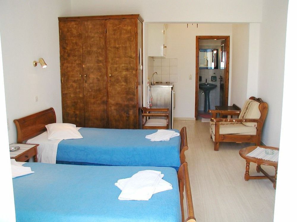 Elena Studios & Suites Орнос Экстерьер фото
